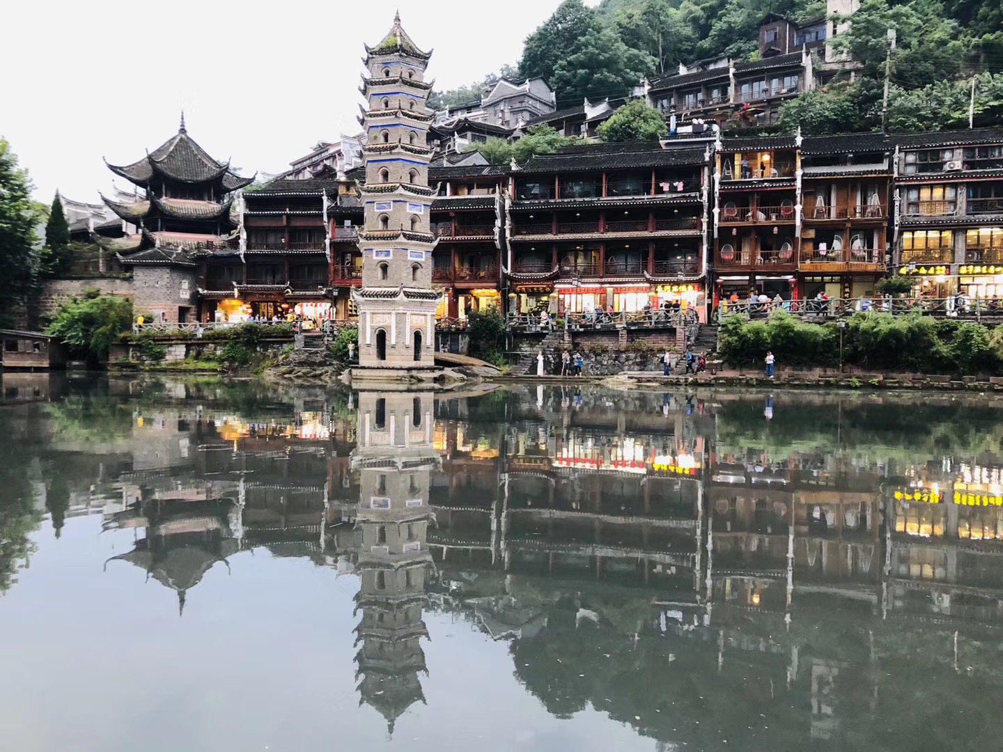 凤凰古城-大象网