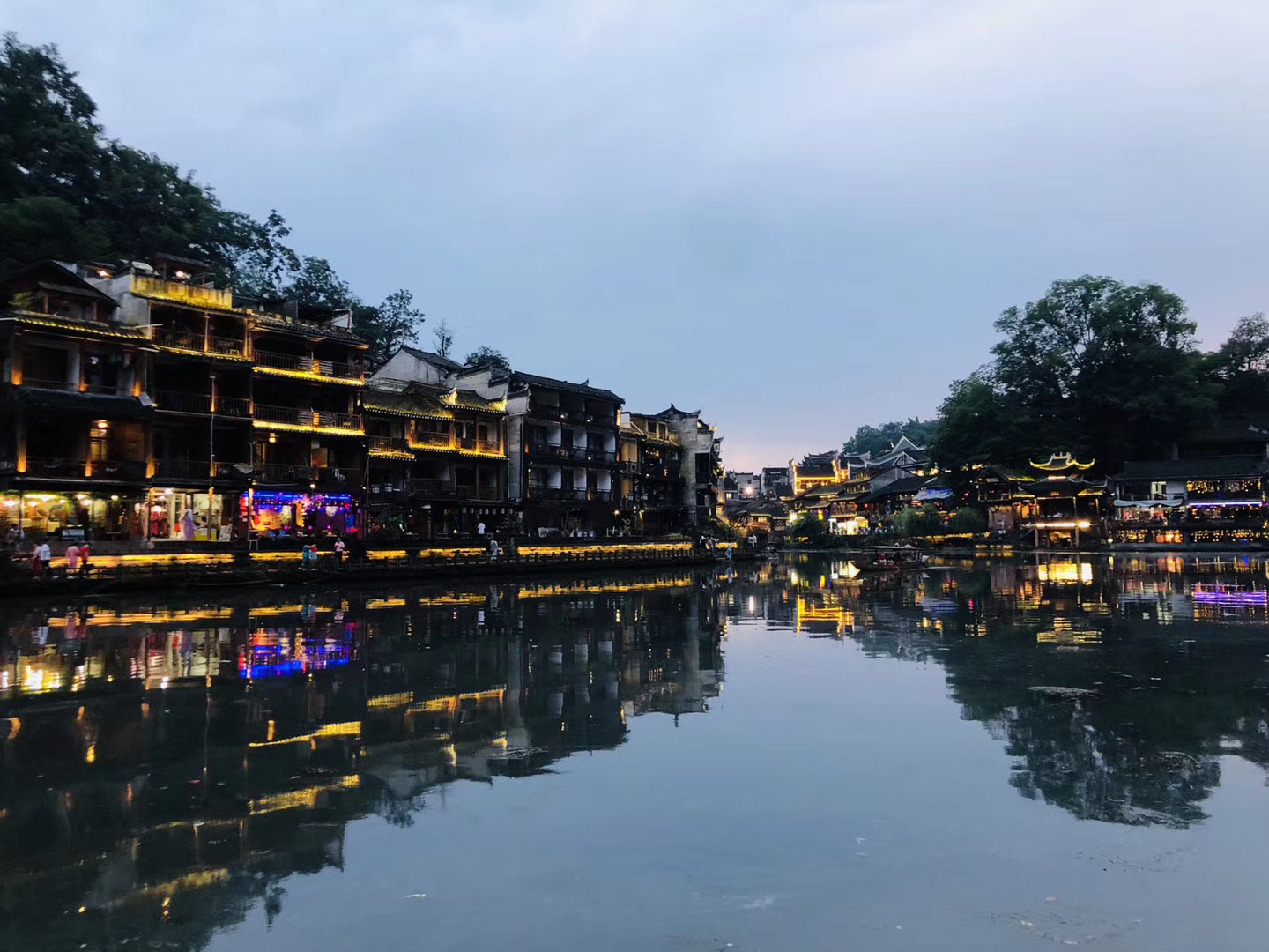 凤凰古城-大象网