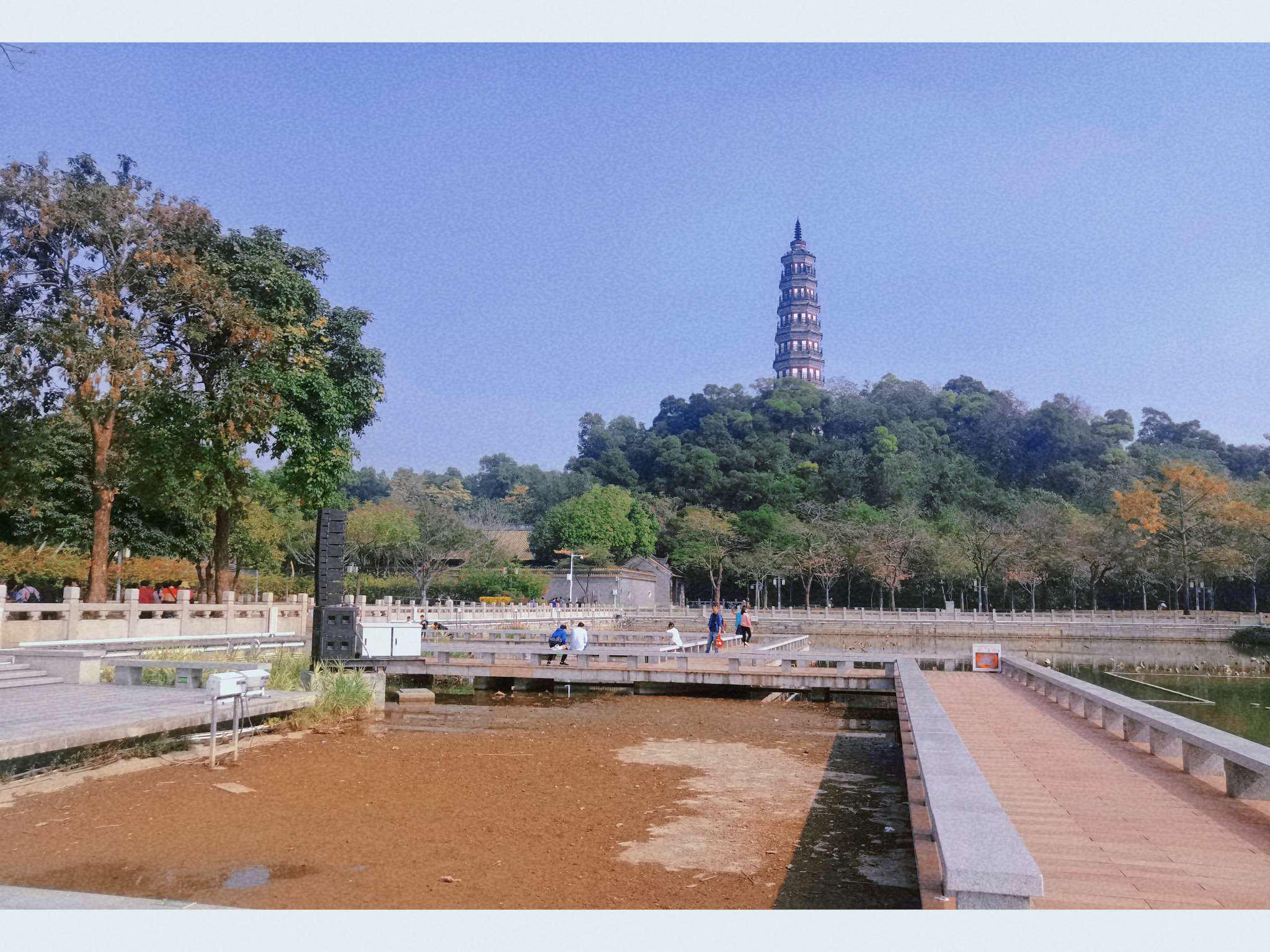 井观光影顺峰山青云塔